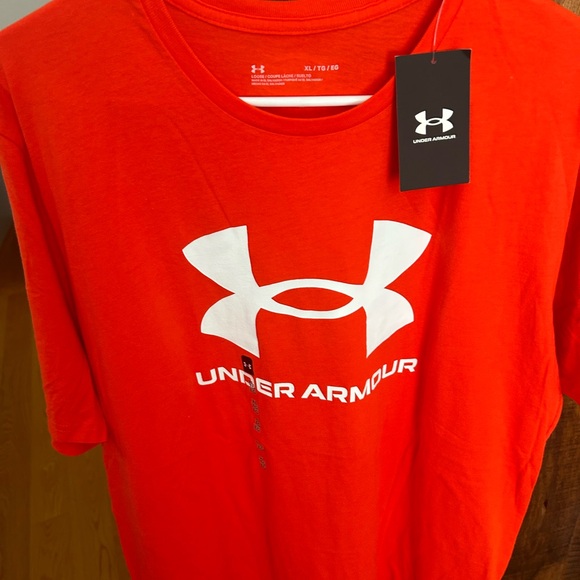 Under Armour Loose Fit XL T-Shirt🚨🔥🚨🔥 - Picture 3 of 8